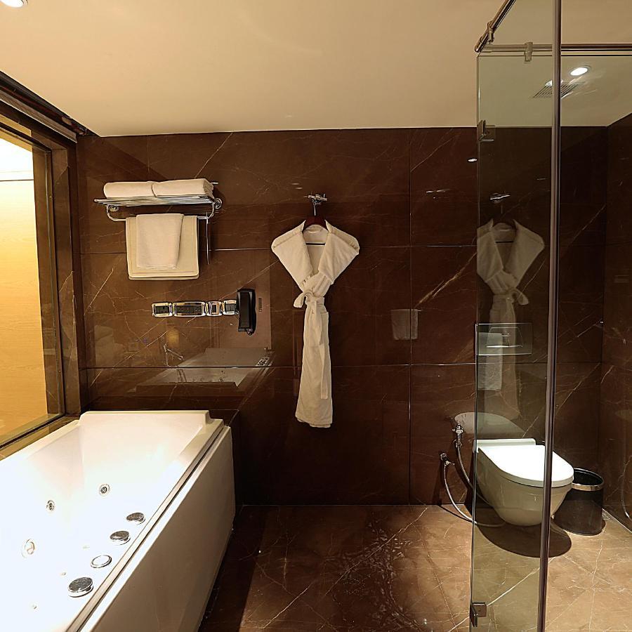 Sahara Star 5*