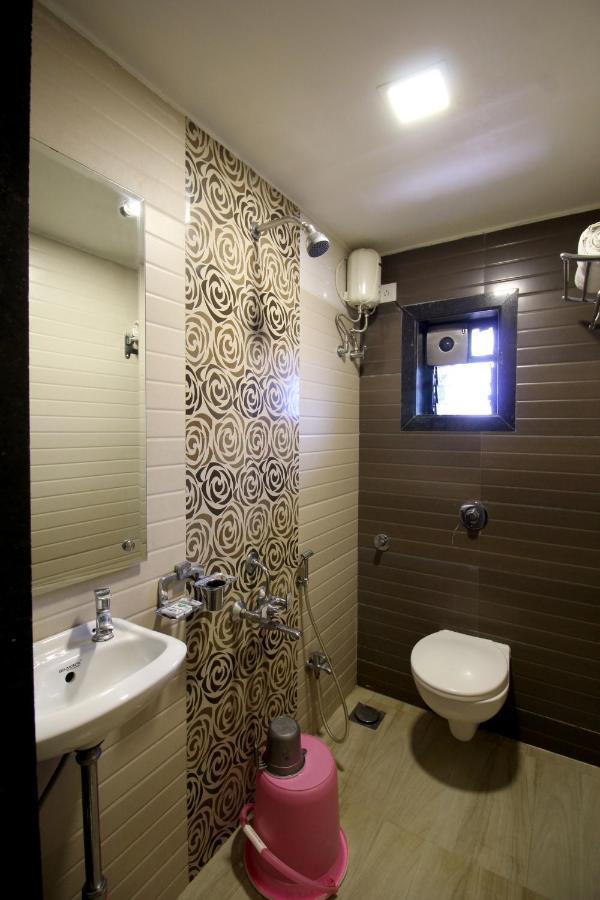Hotel Oc Residency