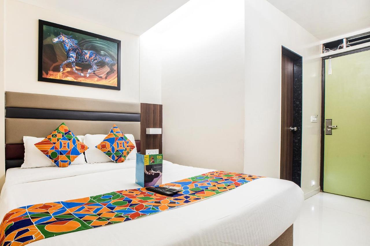 Fabhotel Regal International 3* Mumbai