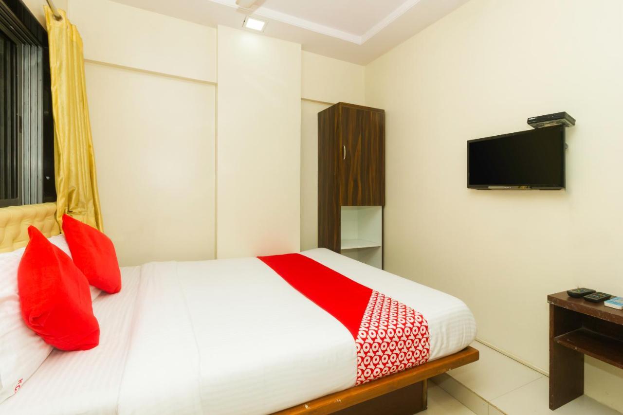 Oyo Flagship 19020 Kc Palace Hotel