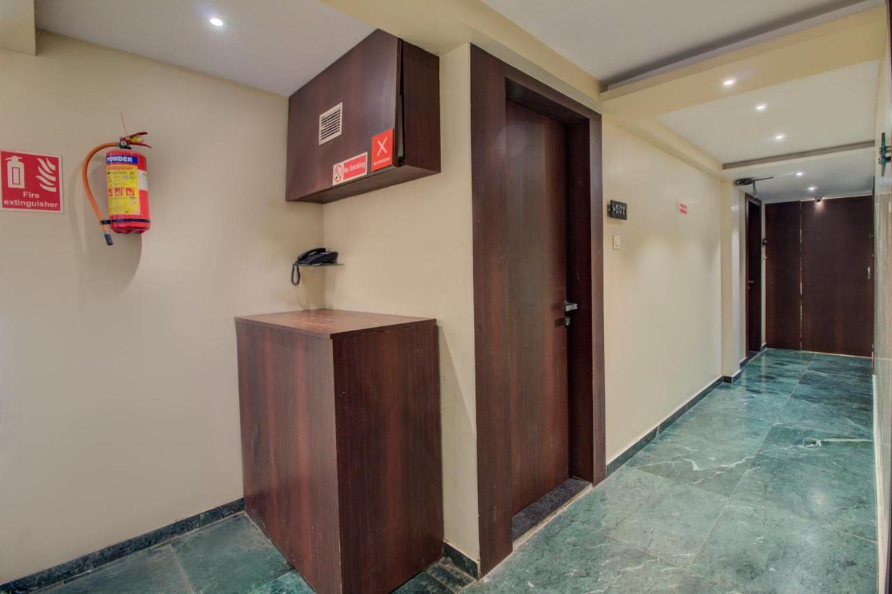 Hotel Malad Opposite Malad Railway Station Bombaim
