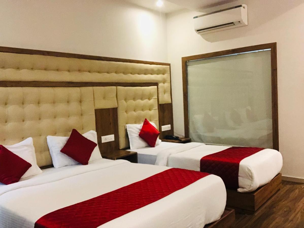 Bkc Grand- Near Trade Centre, Visa Consulate 2*