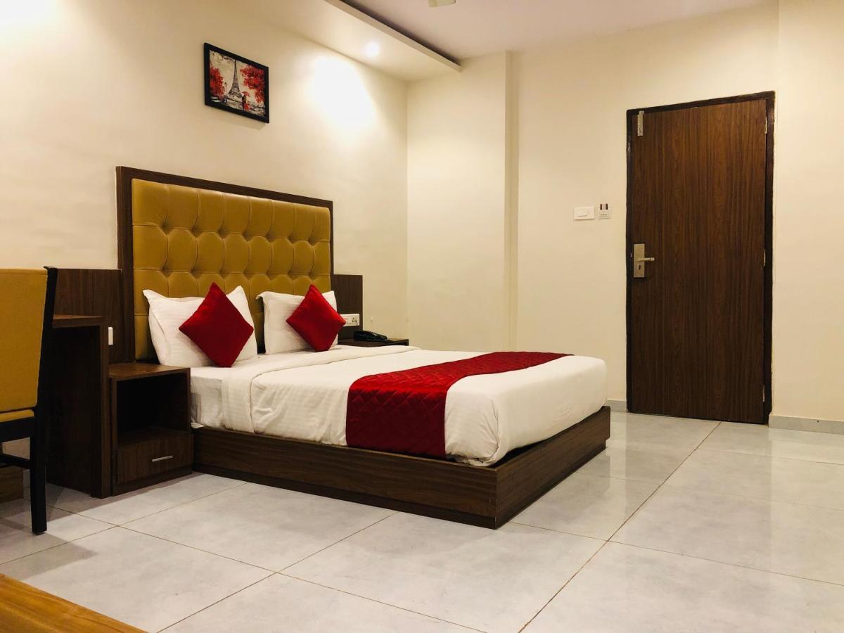 Bkc Grand- Near Trade Centre, Visa Consulate 2* Bombaim