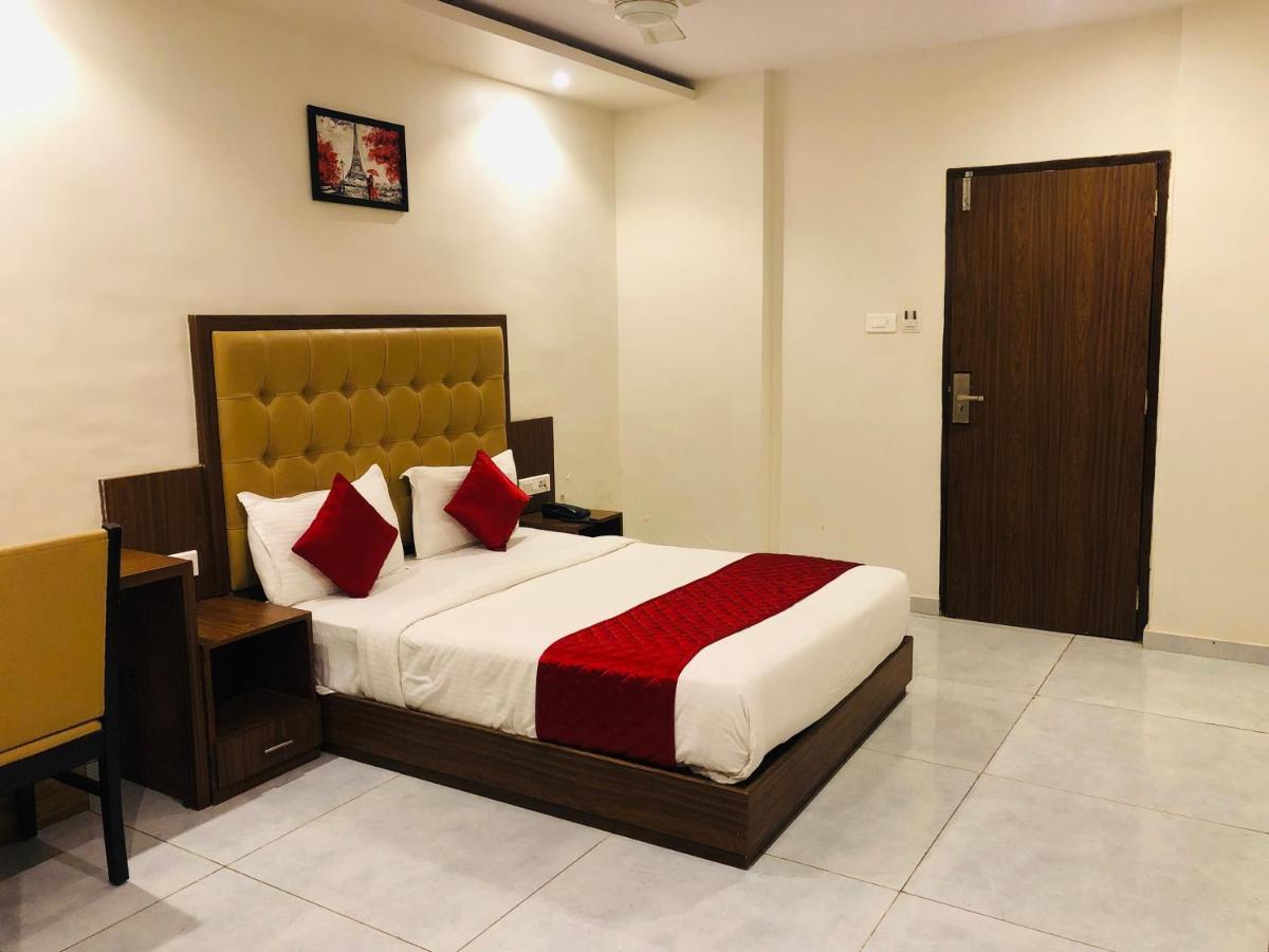 Hotel Bkc Grand- Near Trade Centre, Visa Consulate Bombaim