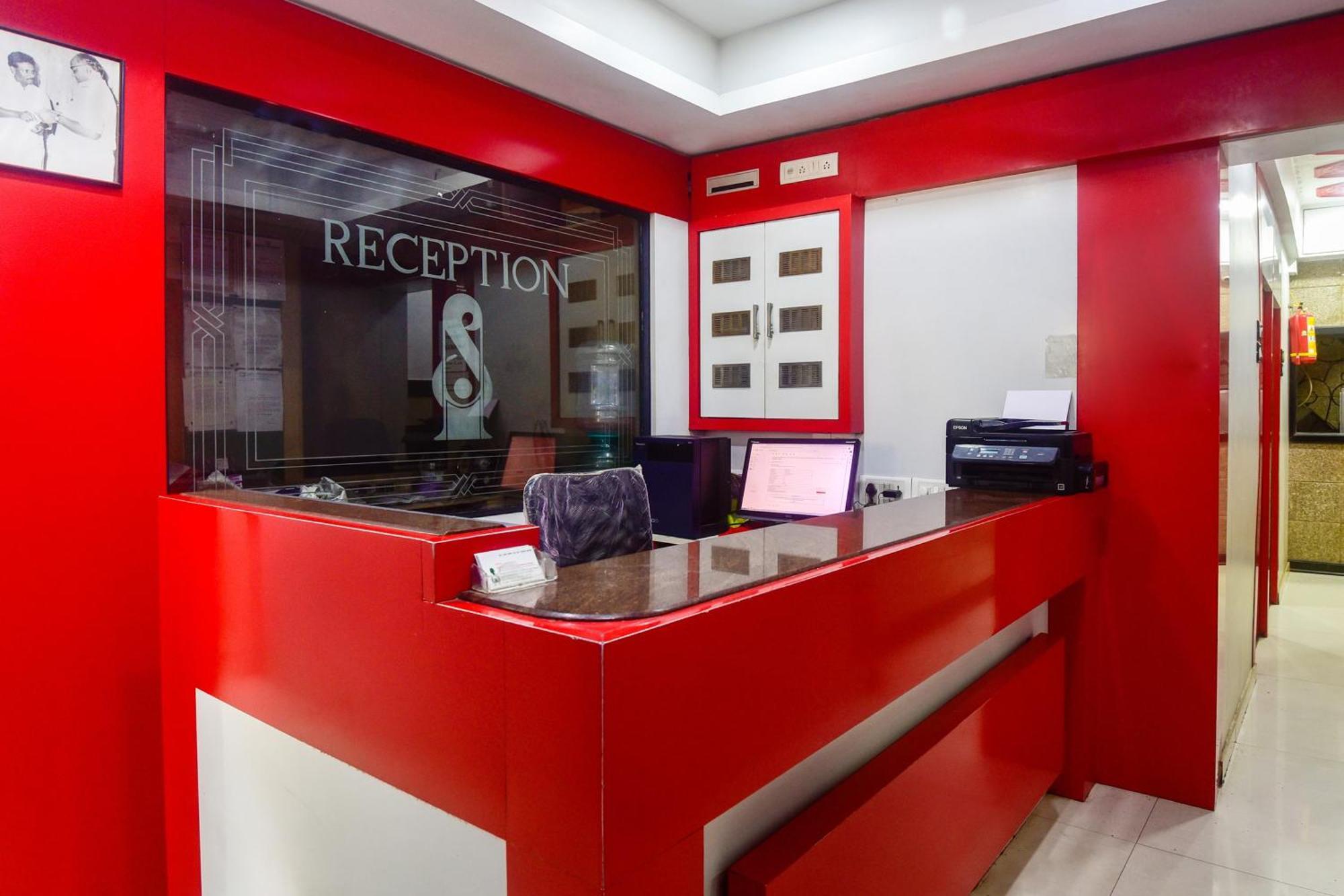 Oyo 69199 Swapna Hotel Mumbai