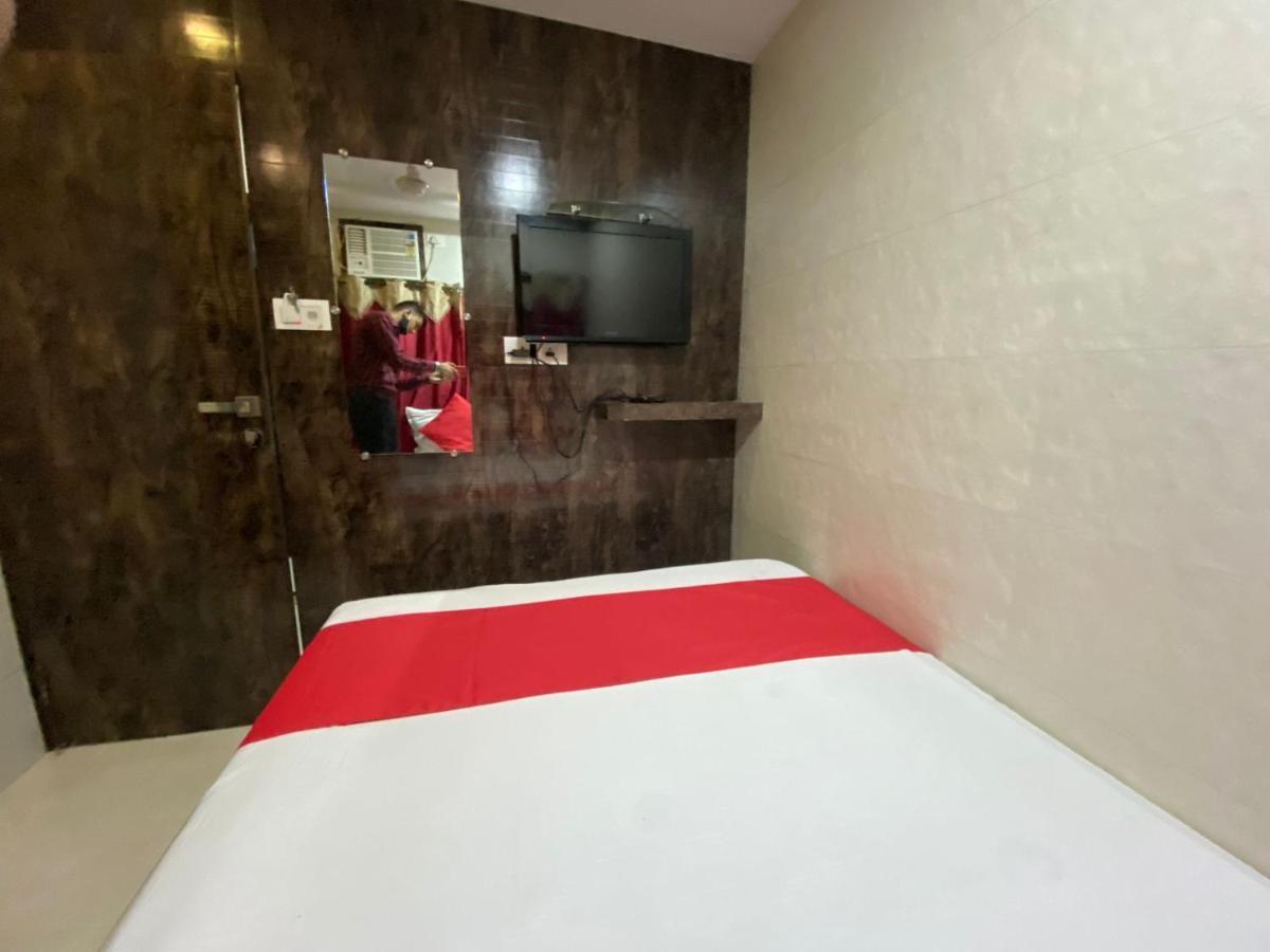 Paris Residency Next To Dadar Railway Station