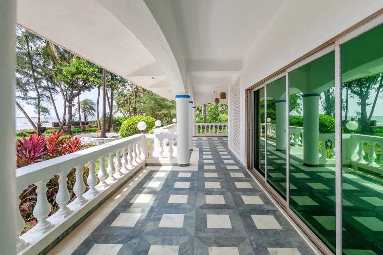 Stayvista's Bharat - Beachfront Serenity With A Spacious Lawn * Mumbai