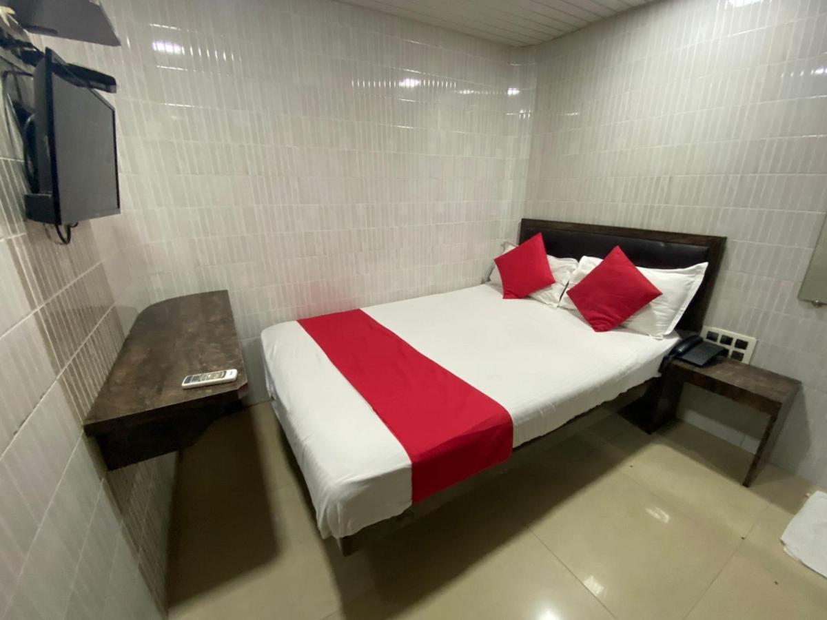 Hotel Paris Residency Next To Dadar Railway Station Mumbai