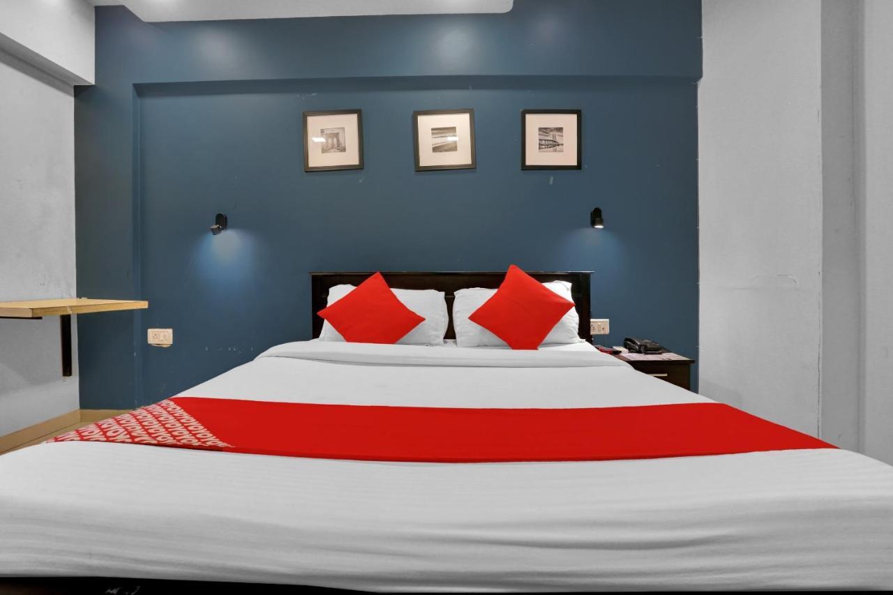 Hotel Oyo Flagship 83355 Om Sai