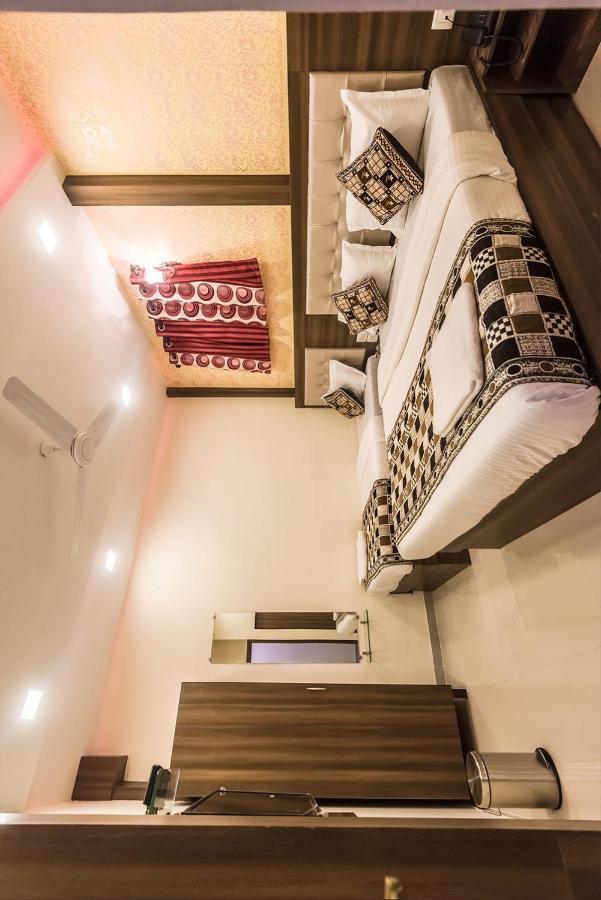 Golden Galaxy Hotel 2*