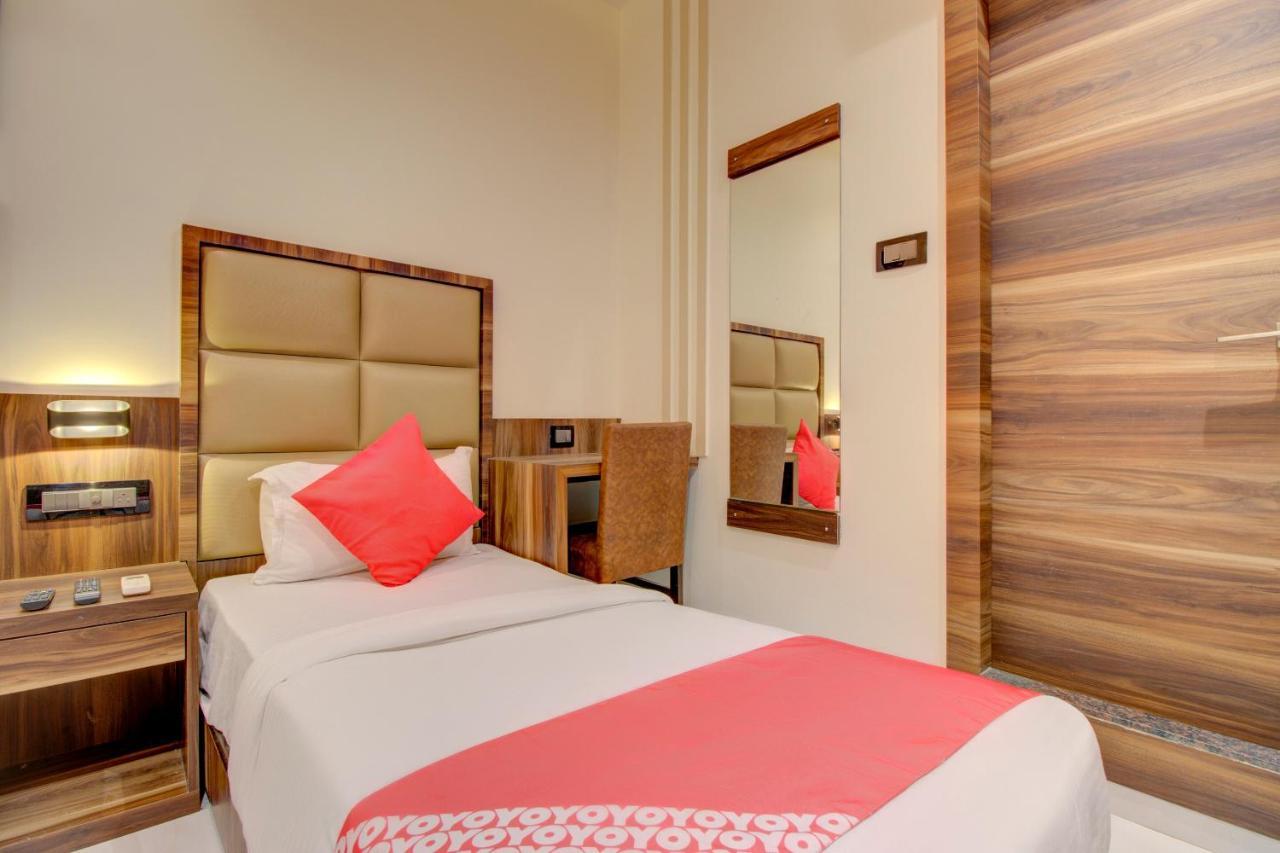 Oyo 76180 Meriton Hotel Mumbai