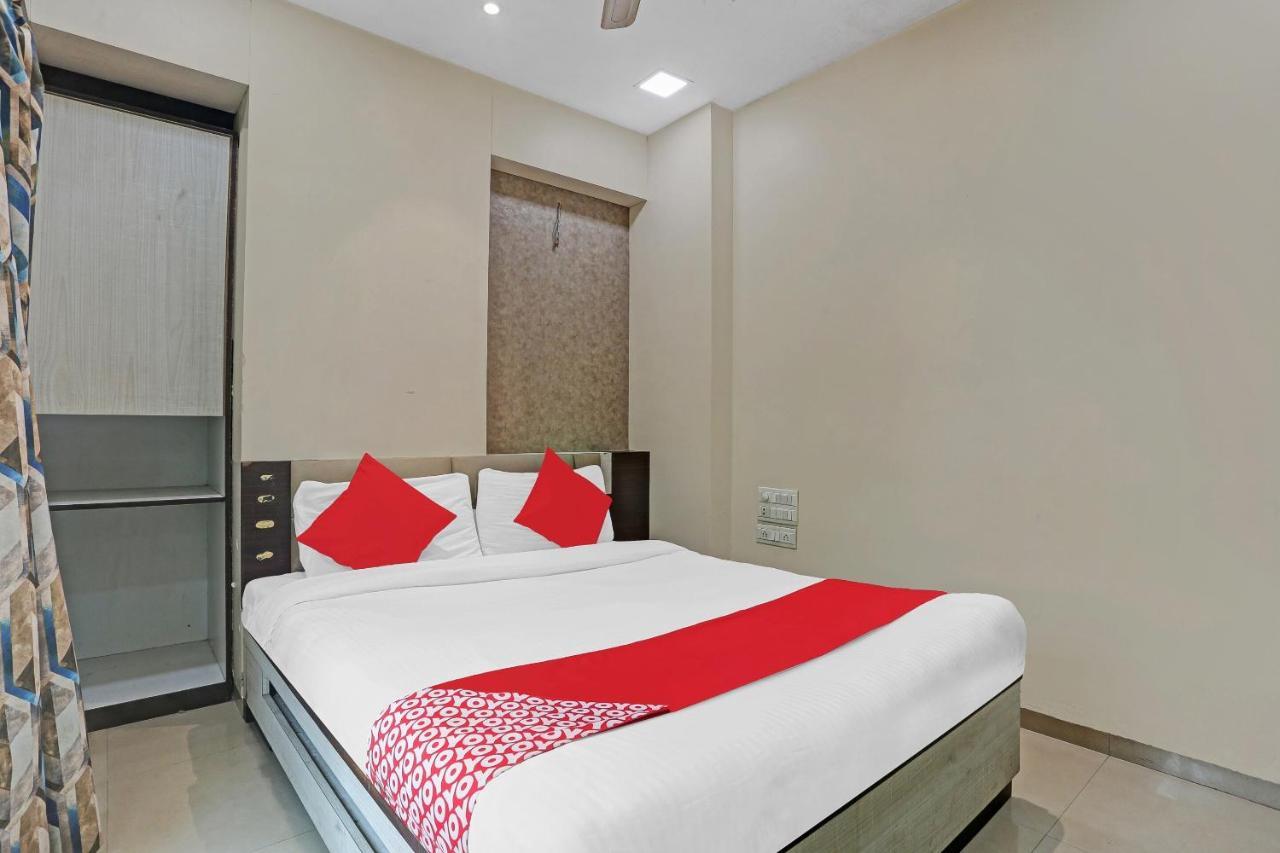 Hotel Oyo Flagship 83475 Starlight 3*