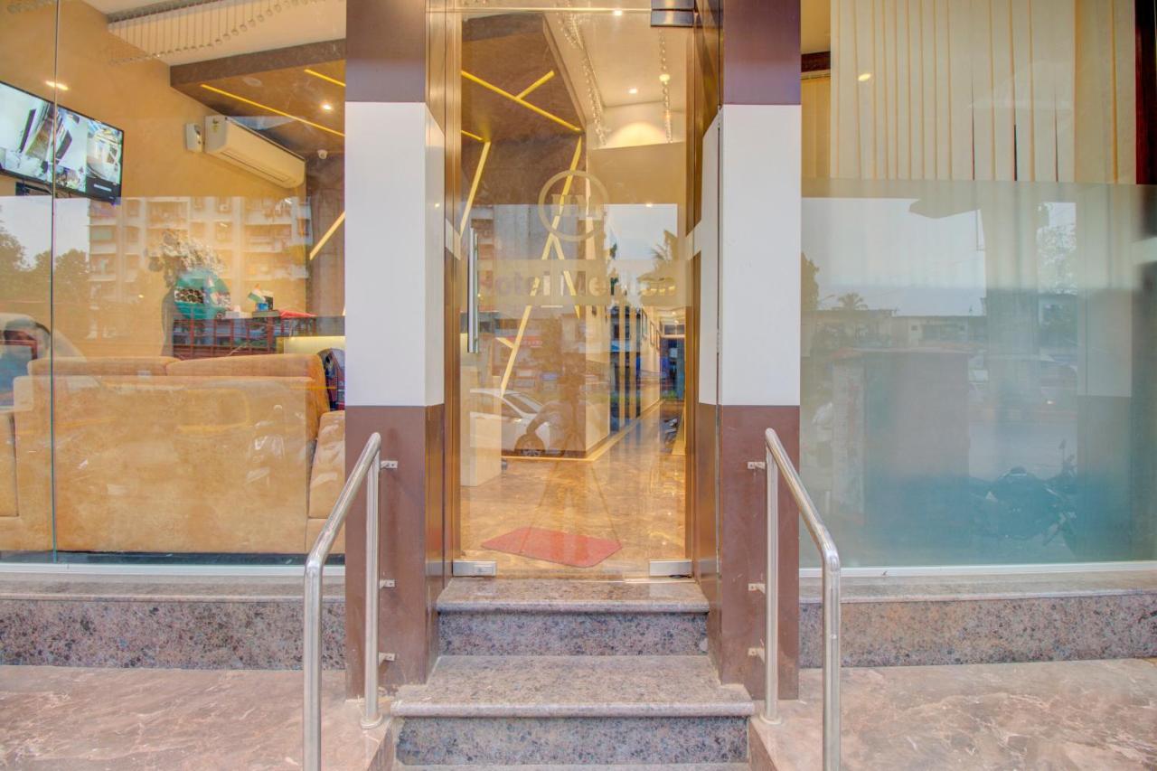 Oyo 76180 Meriton Mumbai