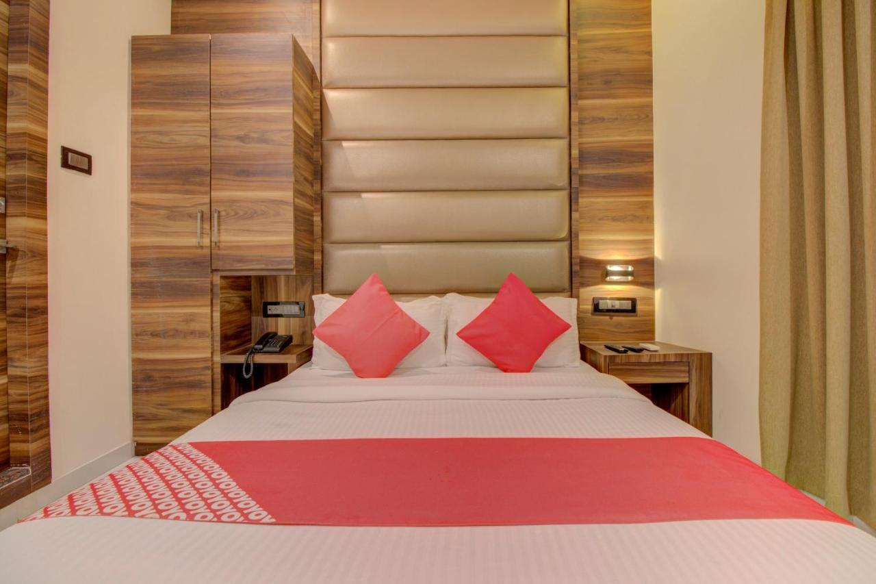 Hotel Oyo 76180 Meriton