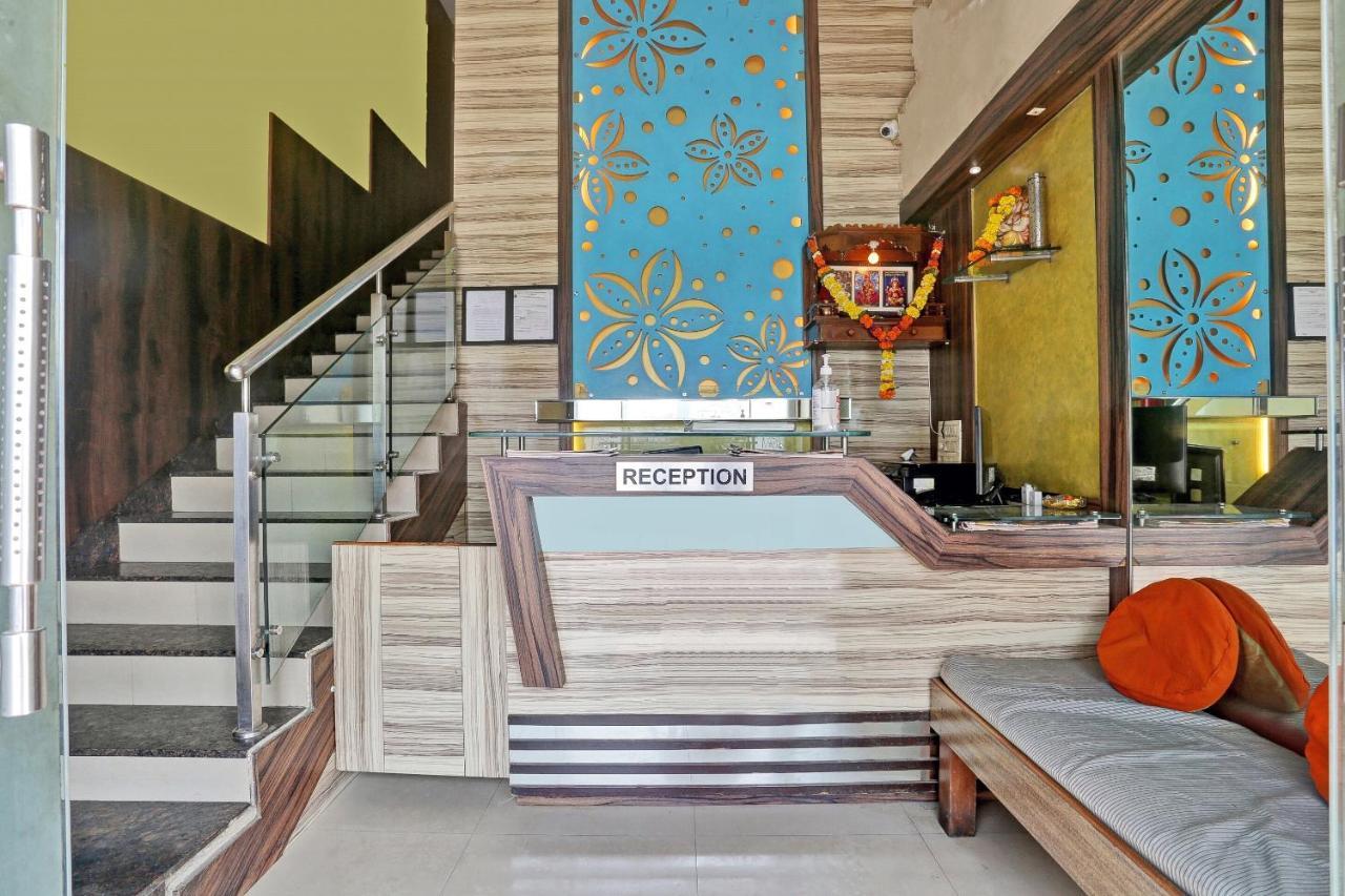Hotel Oyo Flagship 83475 Starlight Mumbai