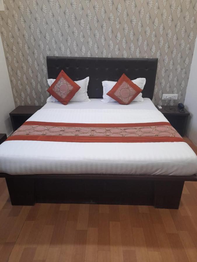Hotel Grants Residency Guest house Mumbai