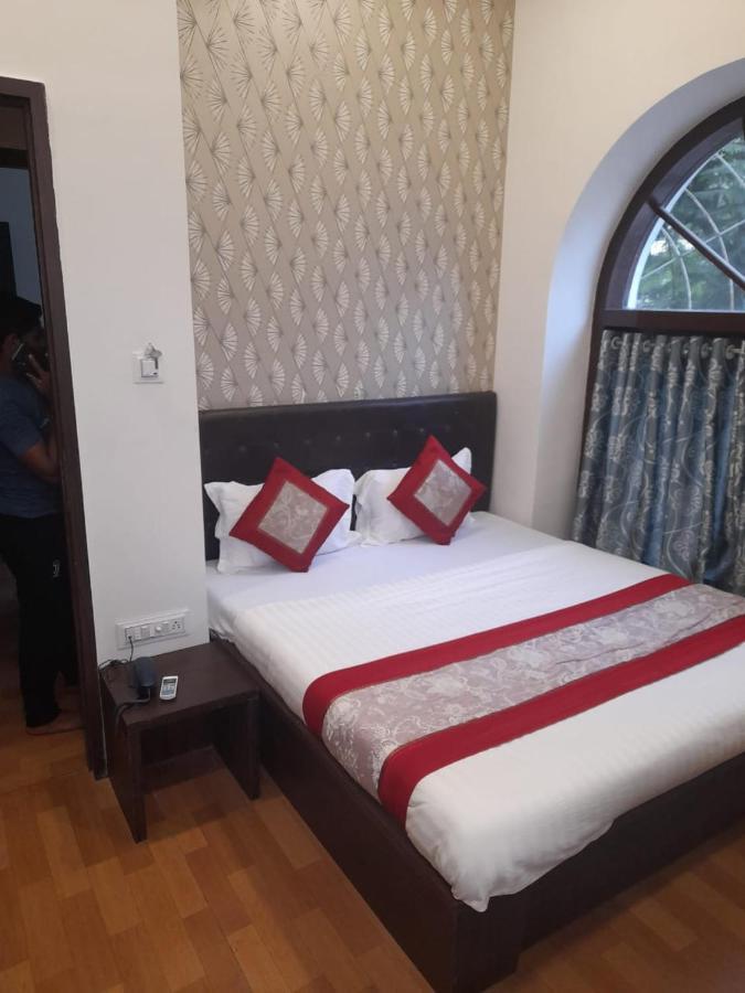 Guest house Hotel Grants Residency Mumbai