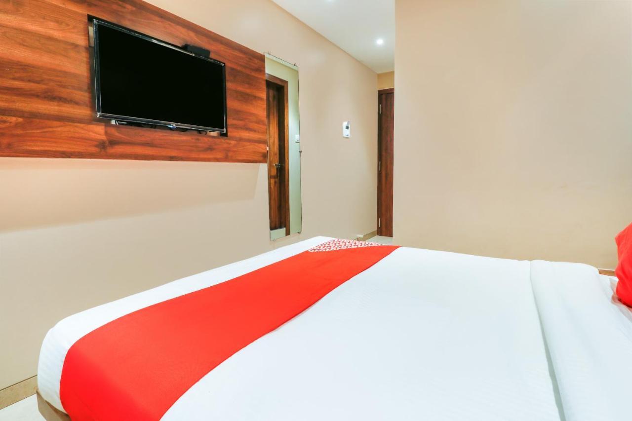 Oyo 70475 Sea Breeze Hotel 3*