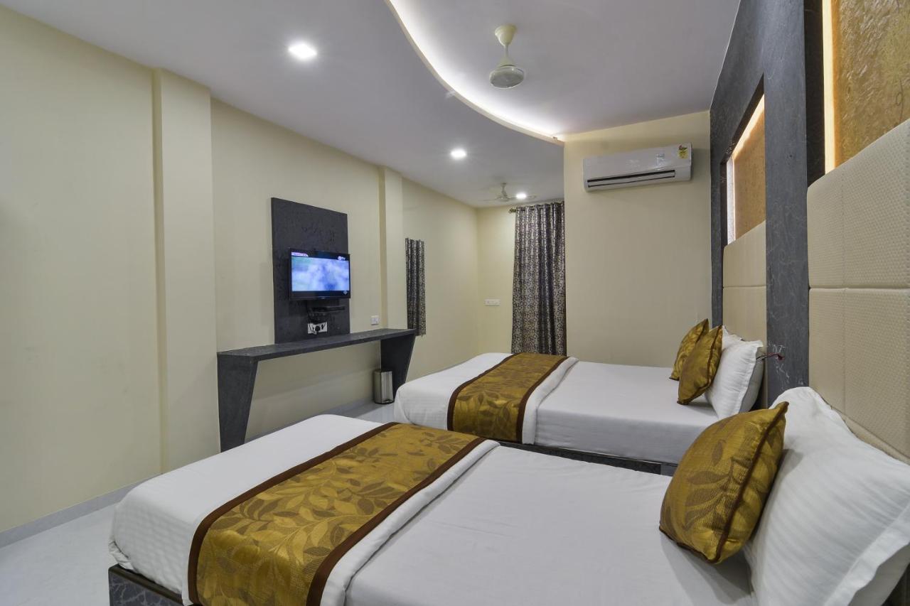 Aroma- Dadar Hotel
