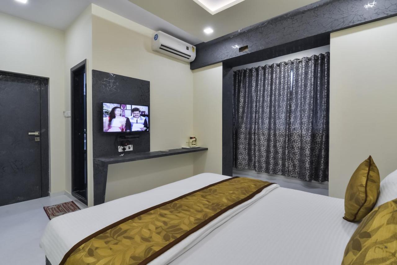 Hotel Aroma- Dadar