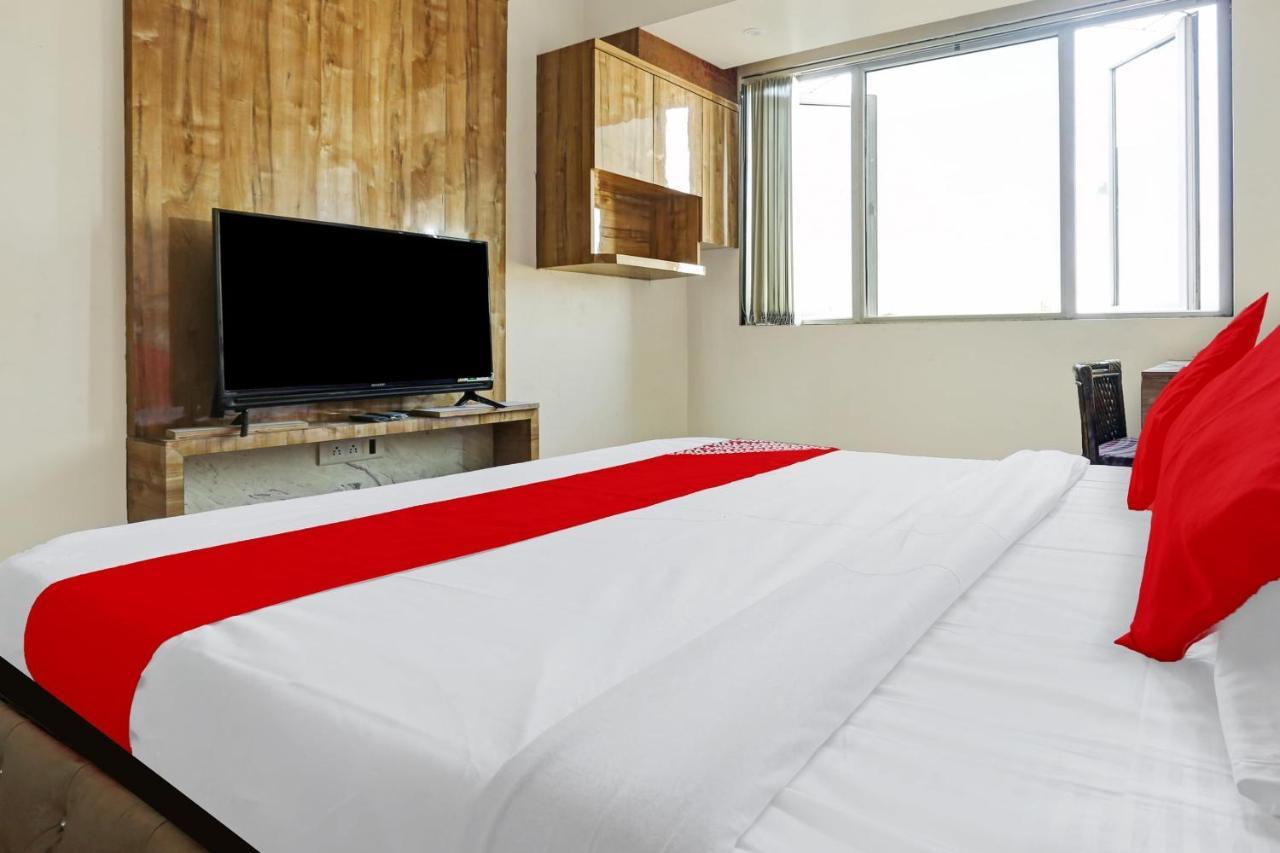 Hotel Oyo 85290 Milona Service