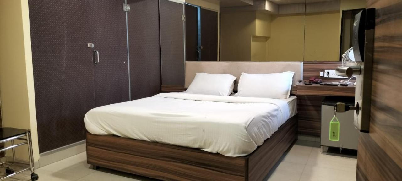 Lucky Galaxy Hotel