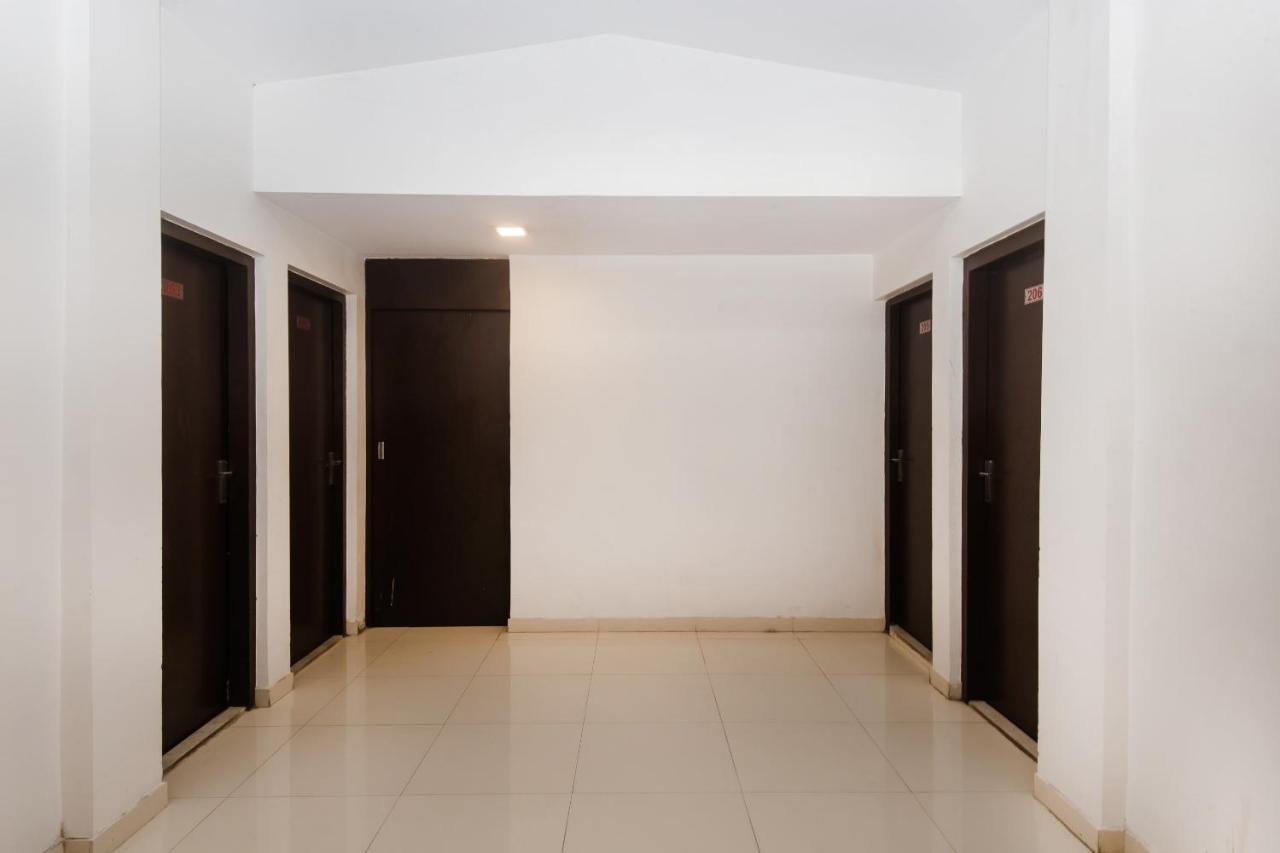 Oyo 5012 View Residency 3*