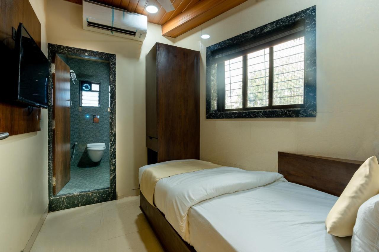 Empire - Near International Airport Hotel Mumbai