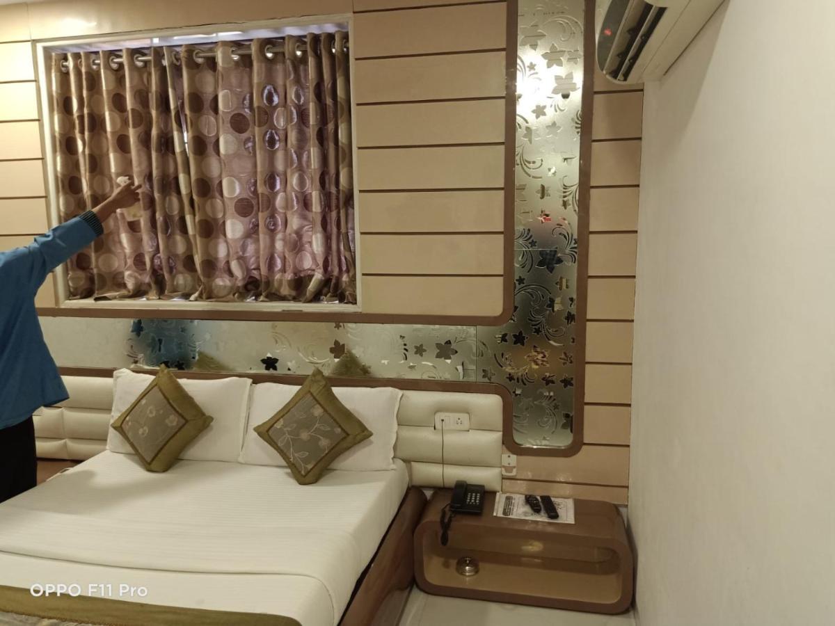 Fabexpress Satellite 3* Mumbai