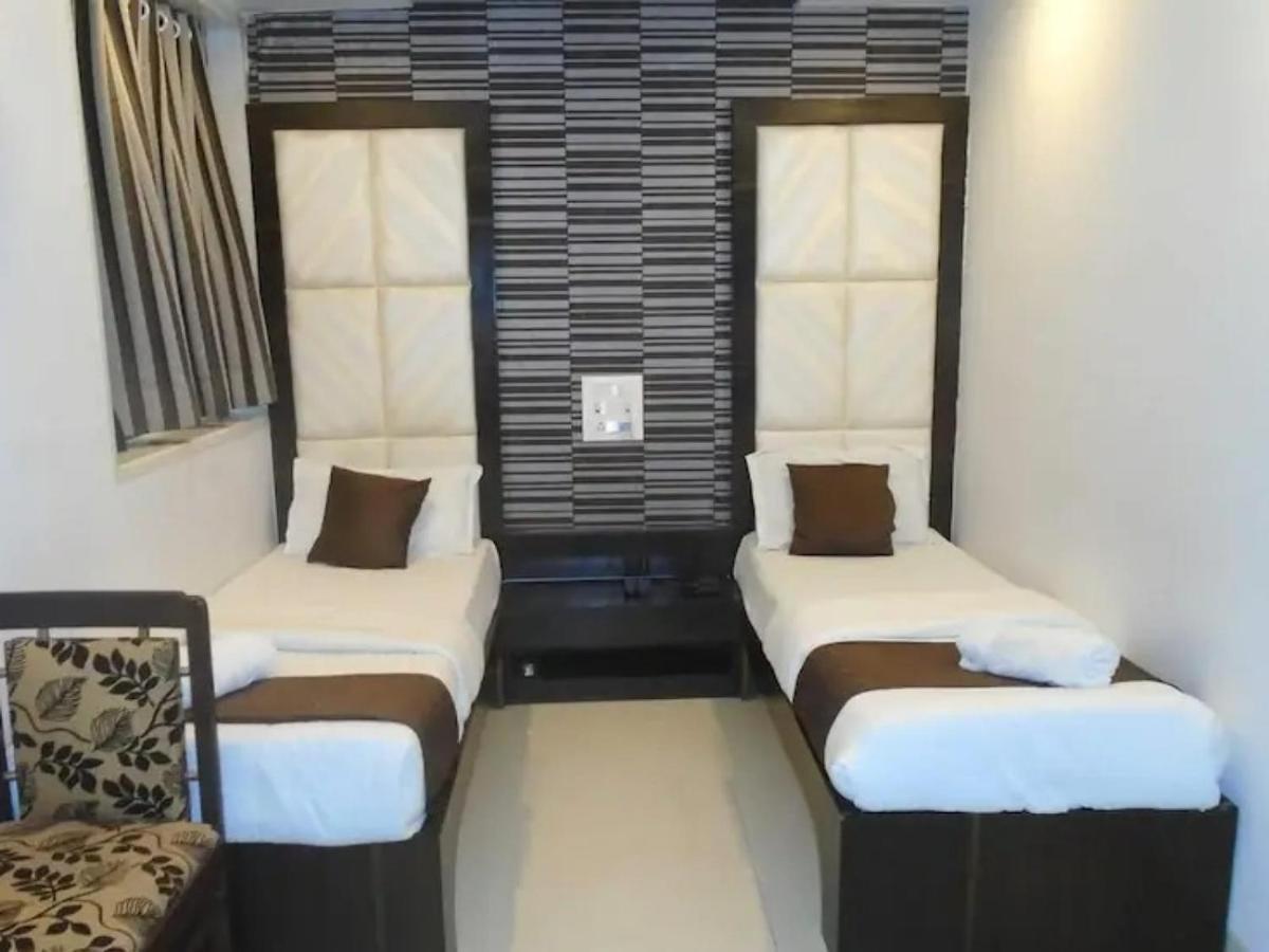 Hotel Fabexpress Satellite 3*