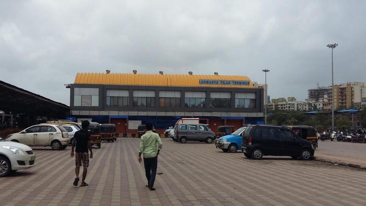 Fabhotel Embassy Park