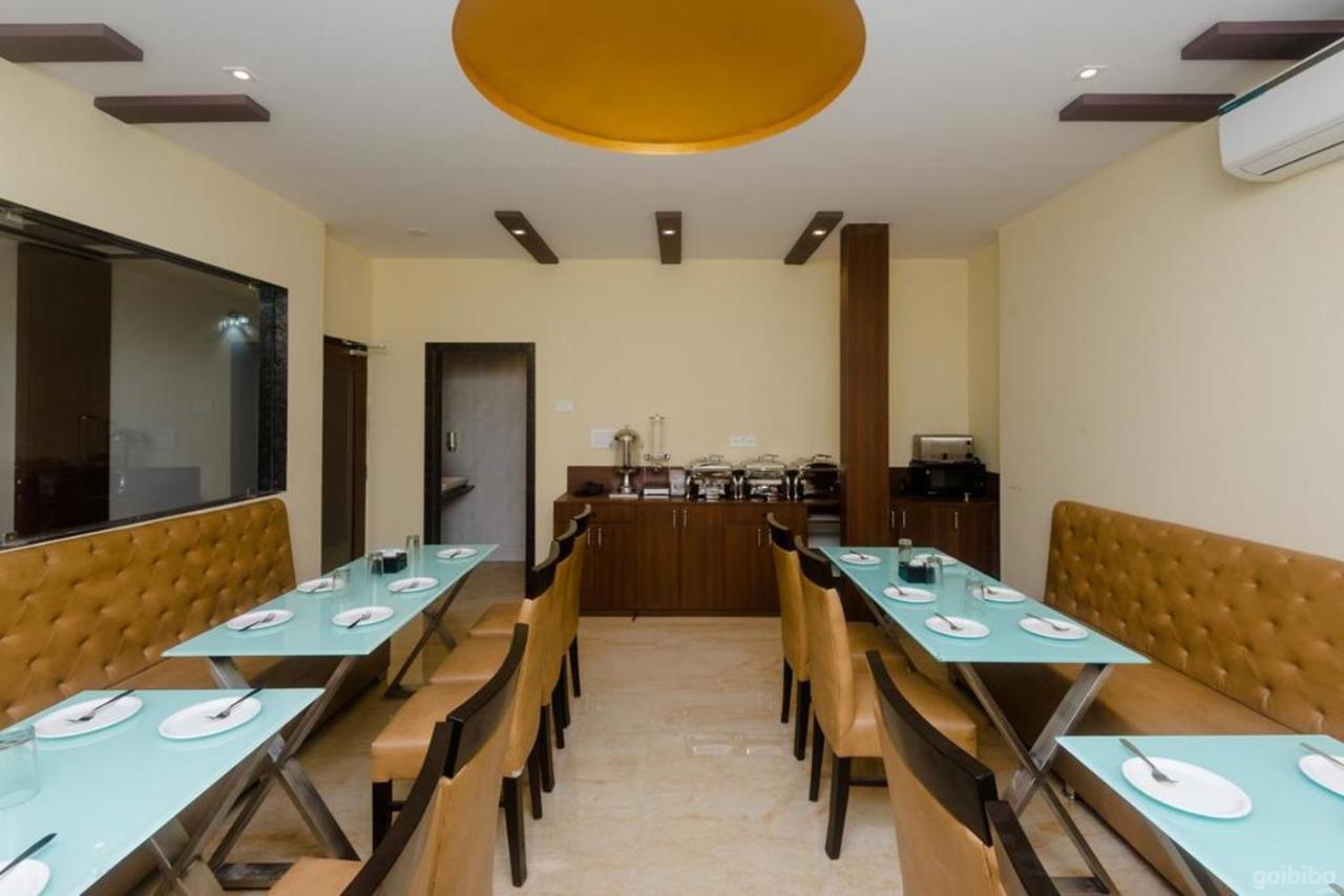 Hotel Fabexpress Embassy Suites 2*