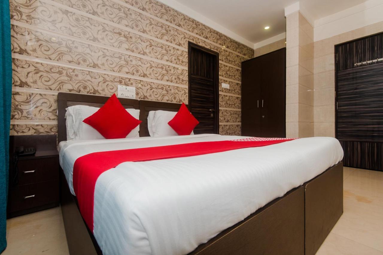 Hotel Oyo 6371 Abrol