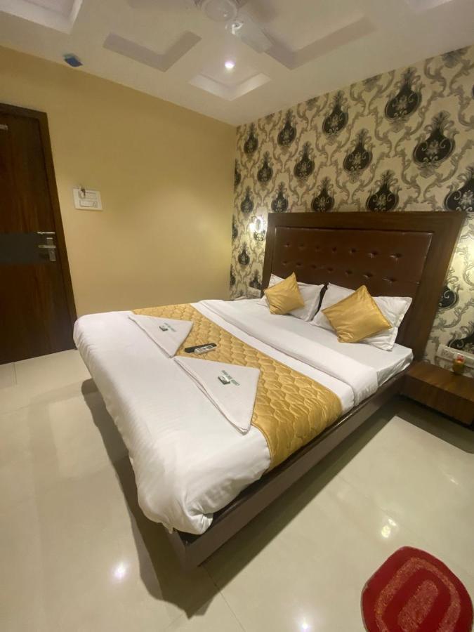 Hotel Garden Creek Residency - Near To International Airport Bombaim