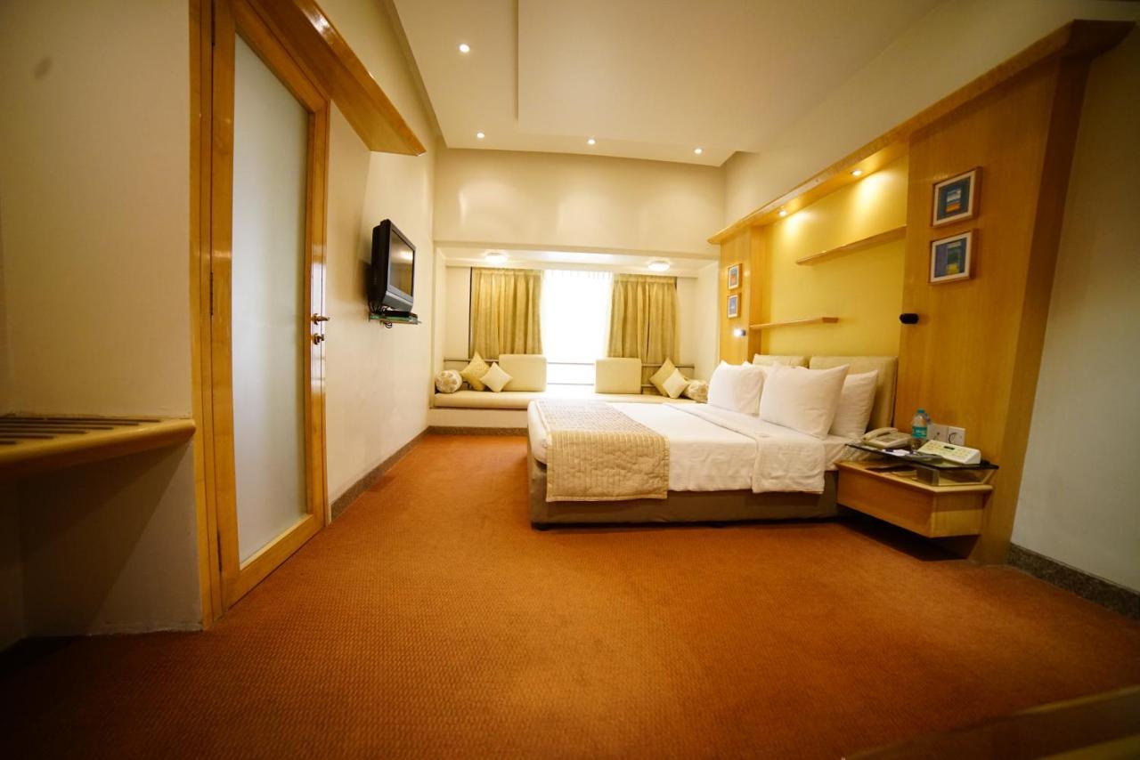 Kohinoor Continental,airport 4* Mumbai