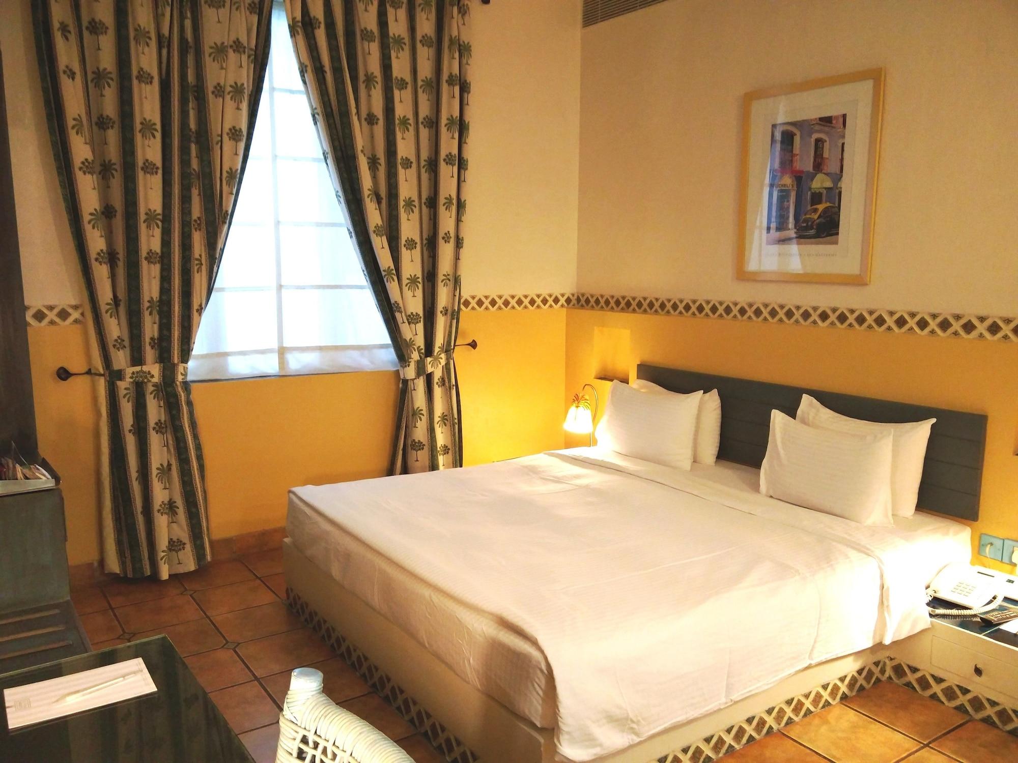 The Gordon House Hotel, Colaba 4*