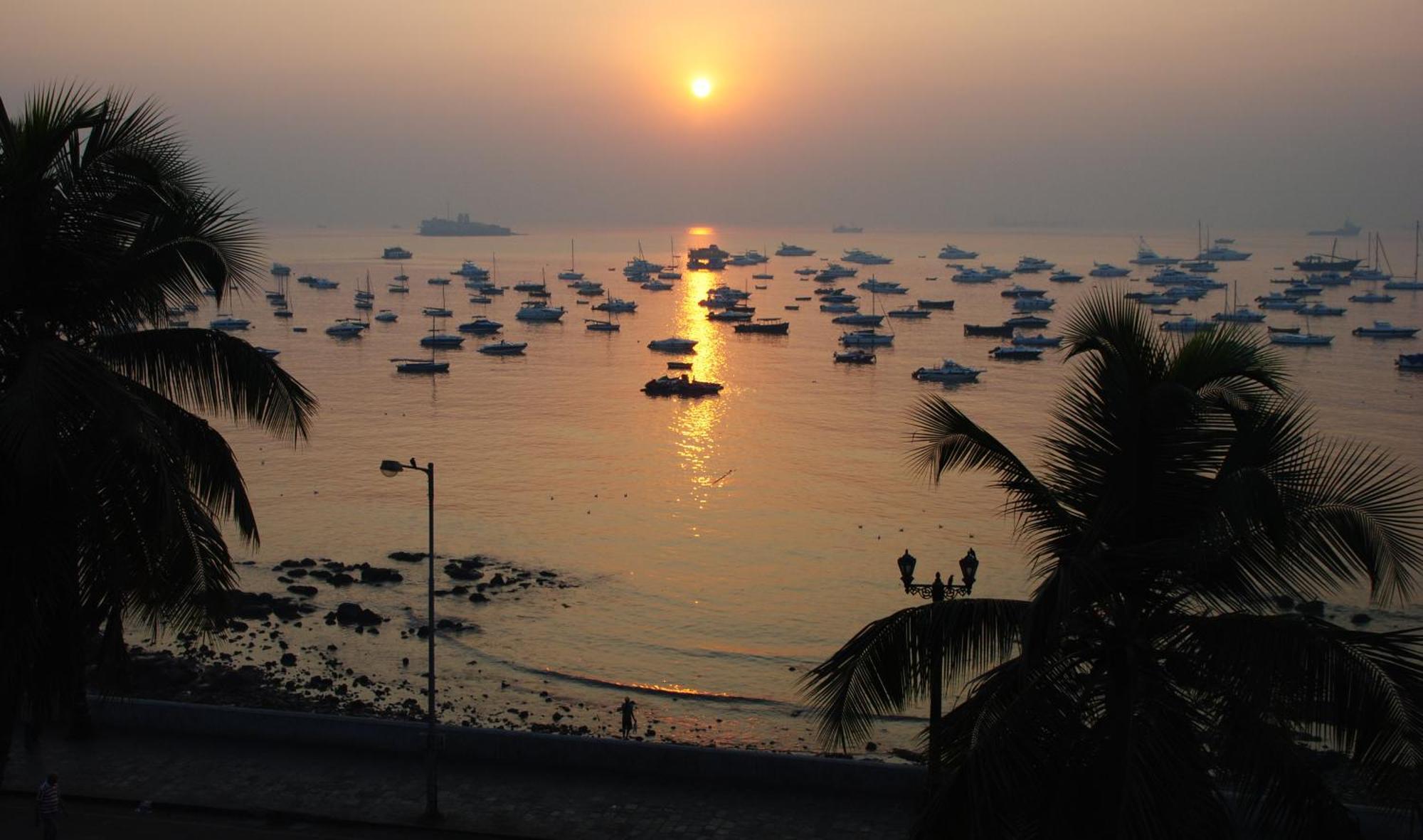 Sea Palace - Near Gateway Of India 3*