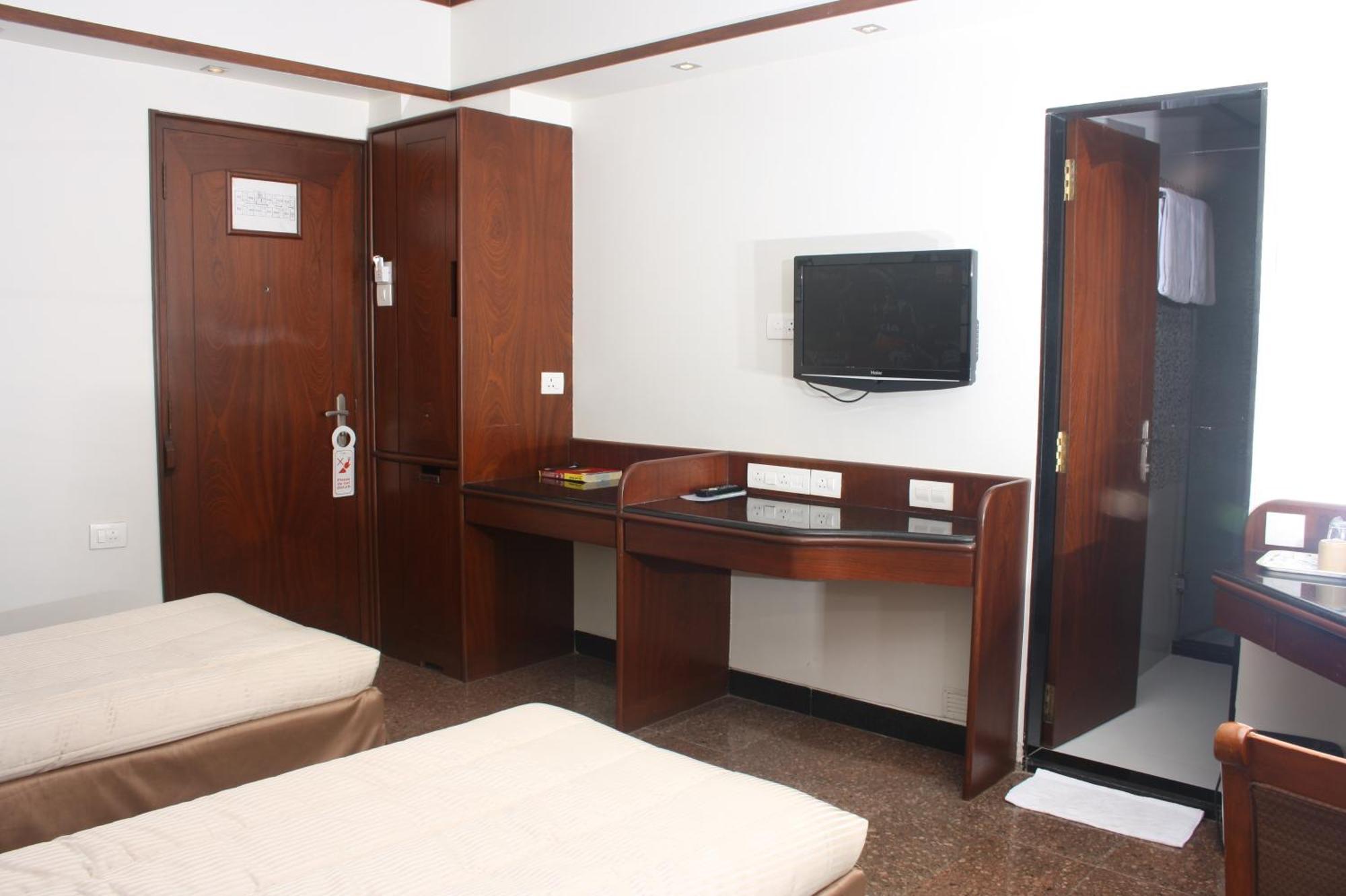 Hotel Karl Residency