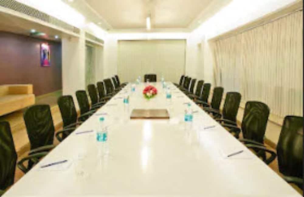 Kohinoor Continental,airport Hotel Mumbai