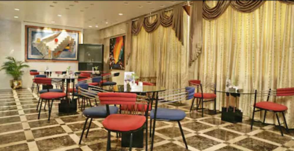 Kohinoor Continental, Airport Mumbai