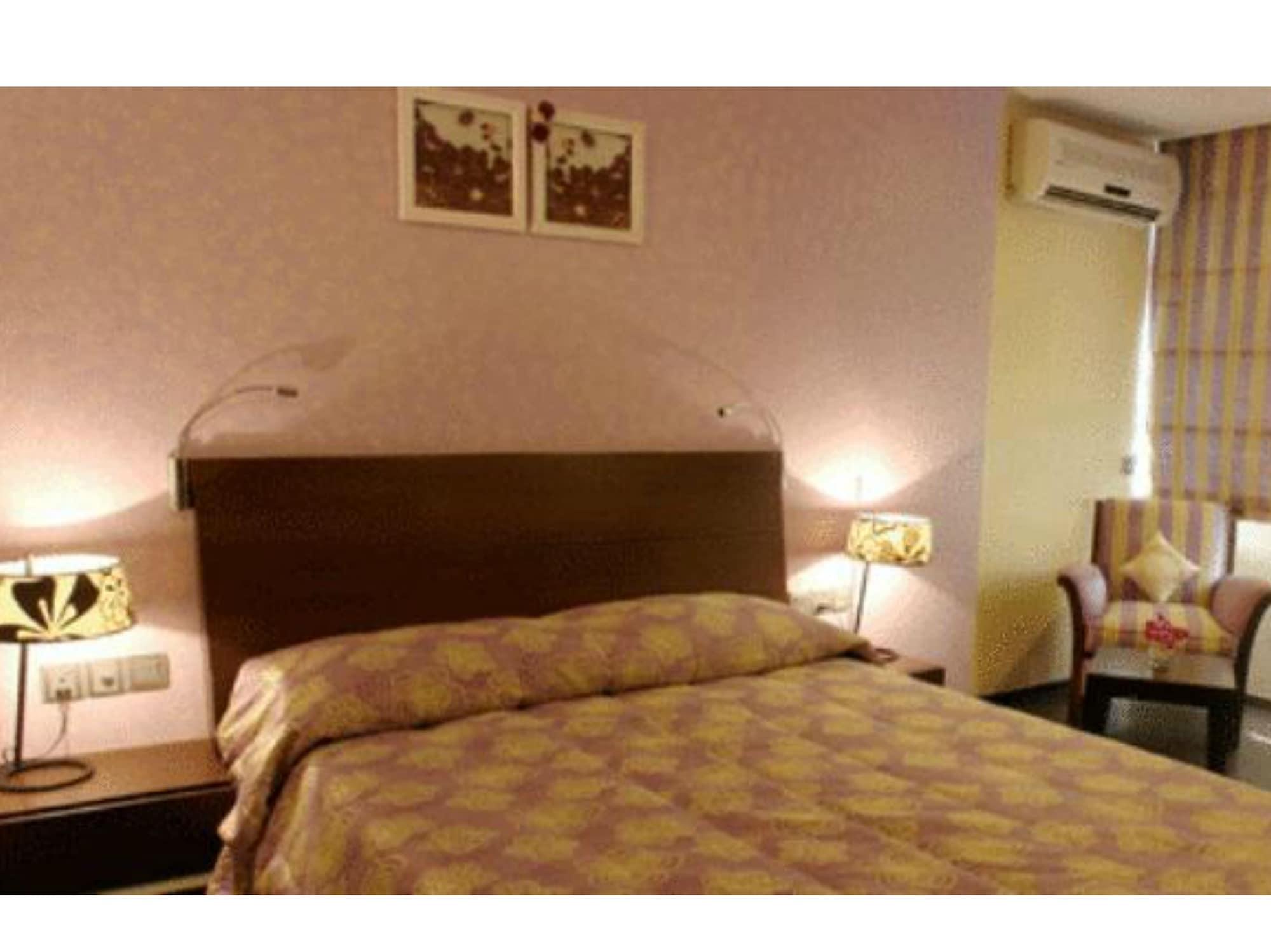 Hotel The Shalimar Hotel, Kemps Corner