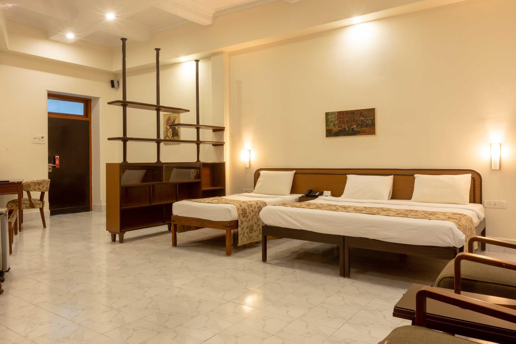 Grand - Ballard Estate, Hotel