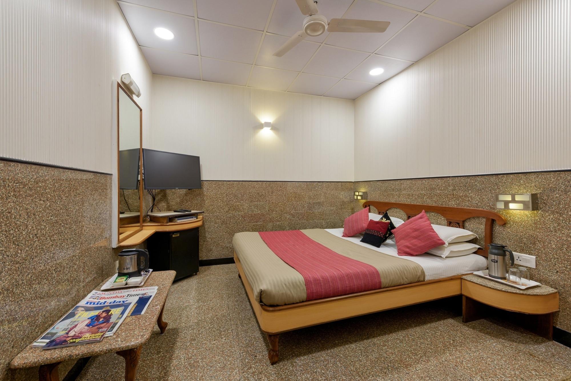 Royal Castle Hotel 2*