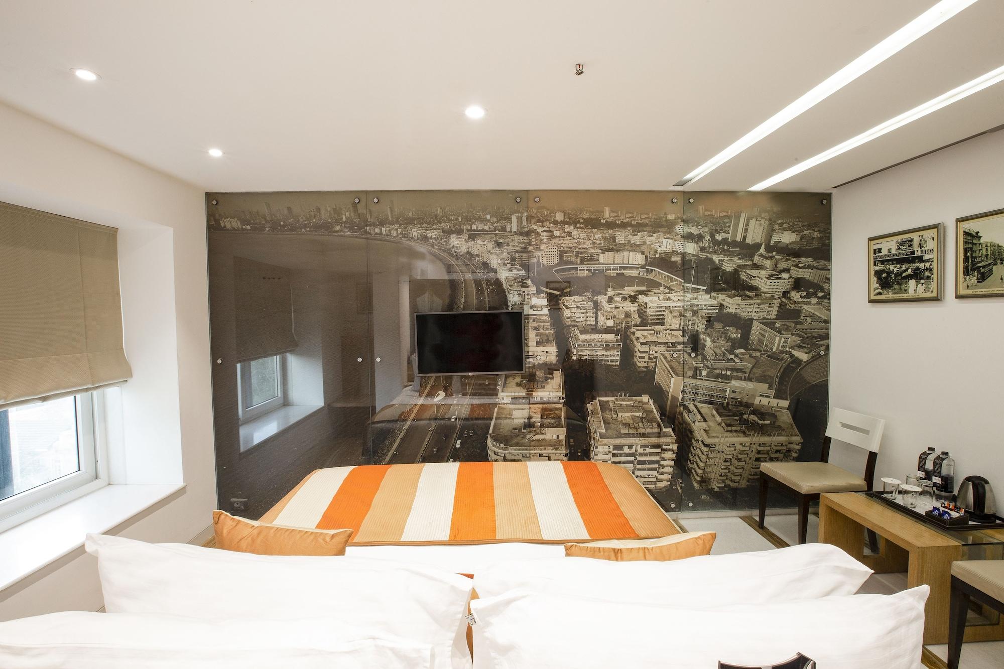 Bawa Continental Hotel 3*