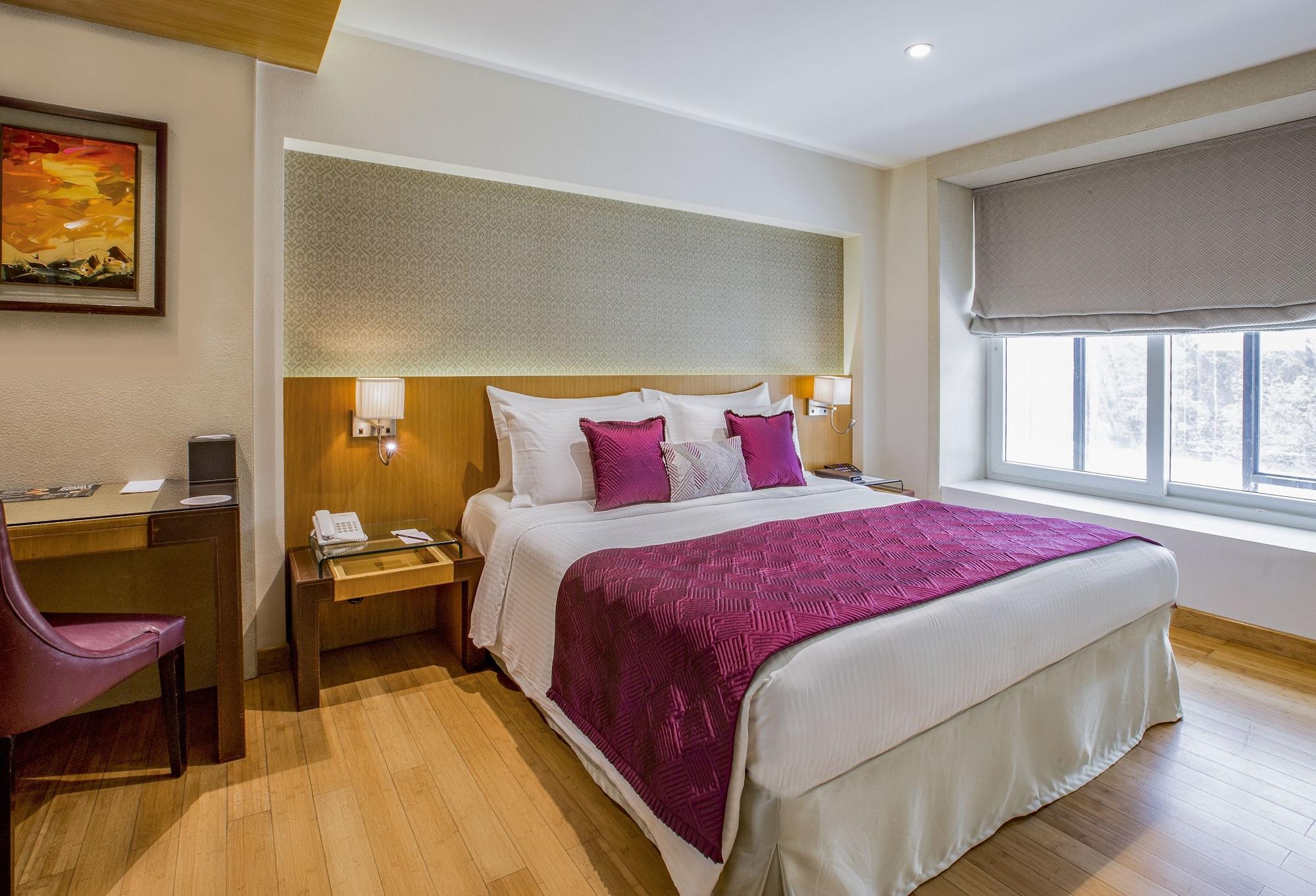 Bawa Continental Hotel 3*