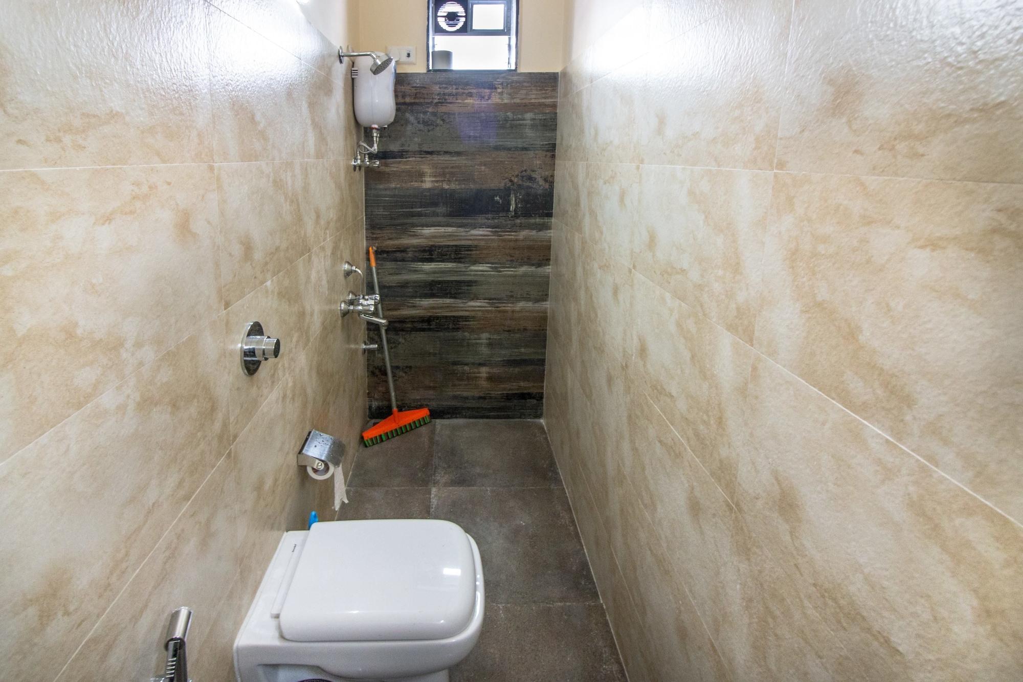 Backpackers Villa Mumbai Hostel