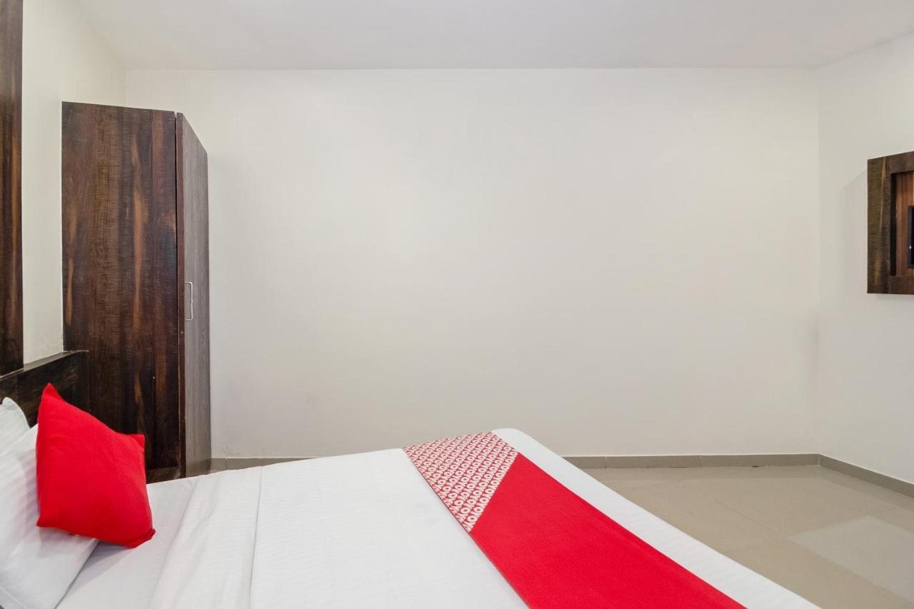 Hotel Oyo 3630 Hotel Ajwa