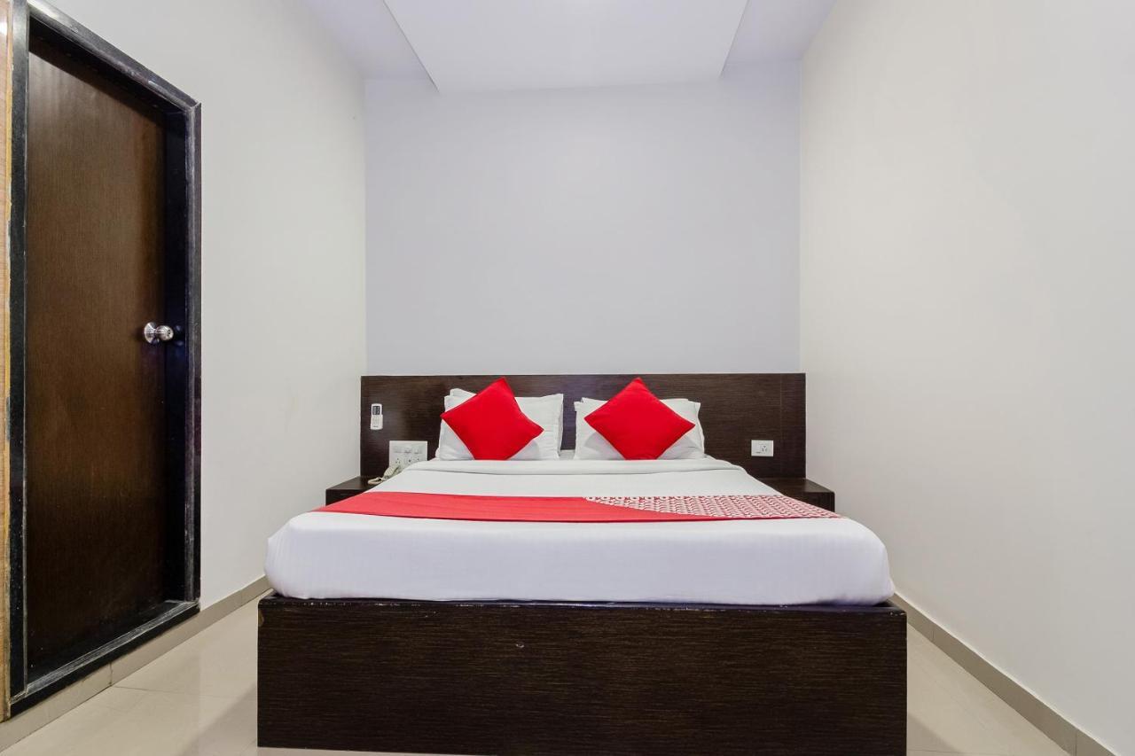 Hotel Oyo 3630 Hotel Ajwa 3*