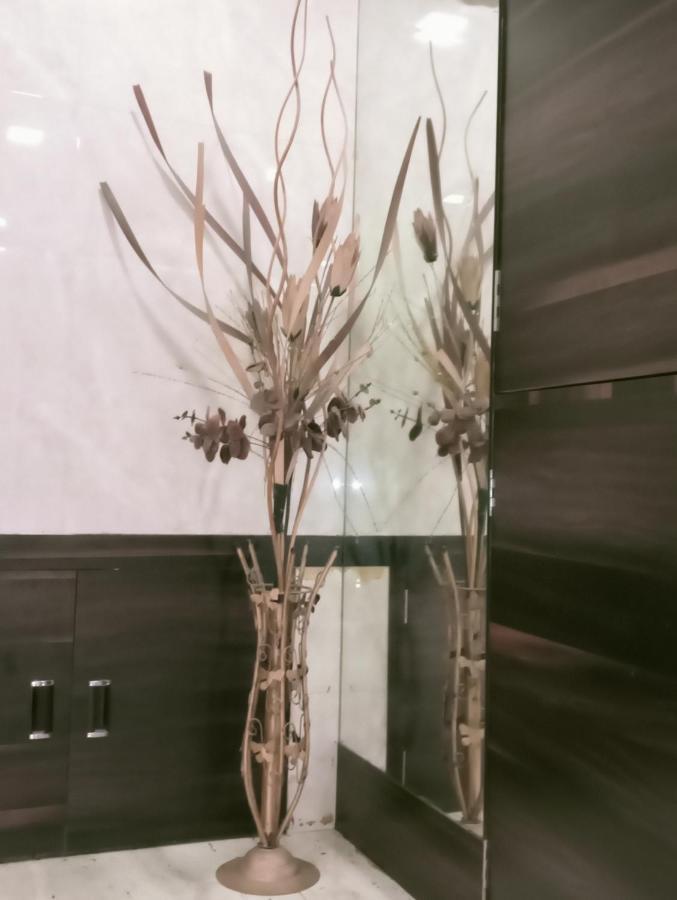 Hotel Qamar Mumbai