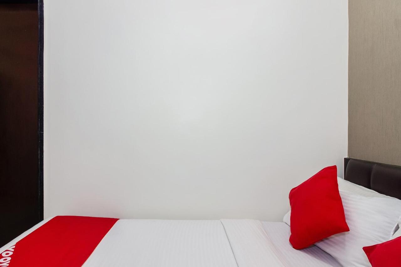 Hotel Oyo 3630 Hotel Ajwa Mumbai